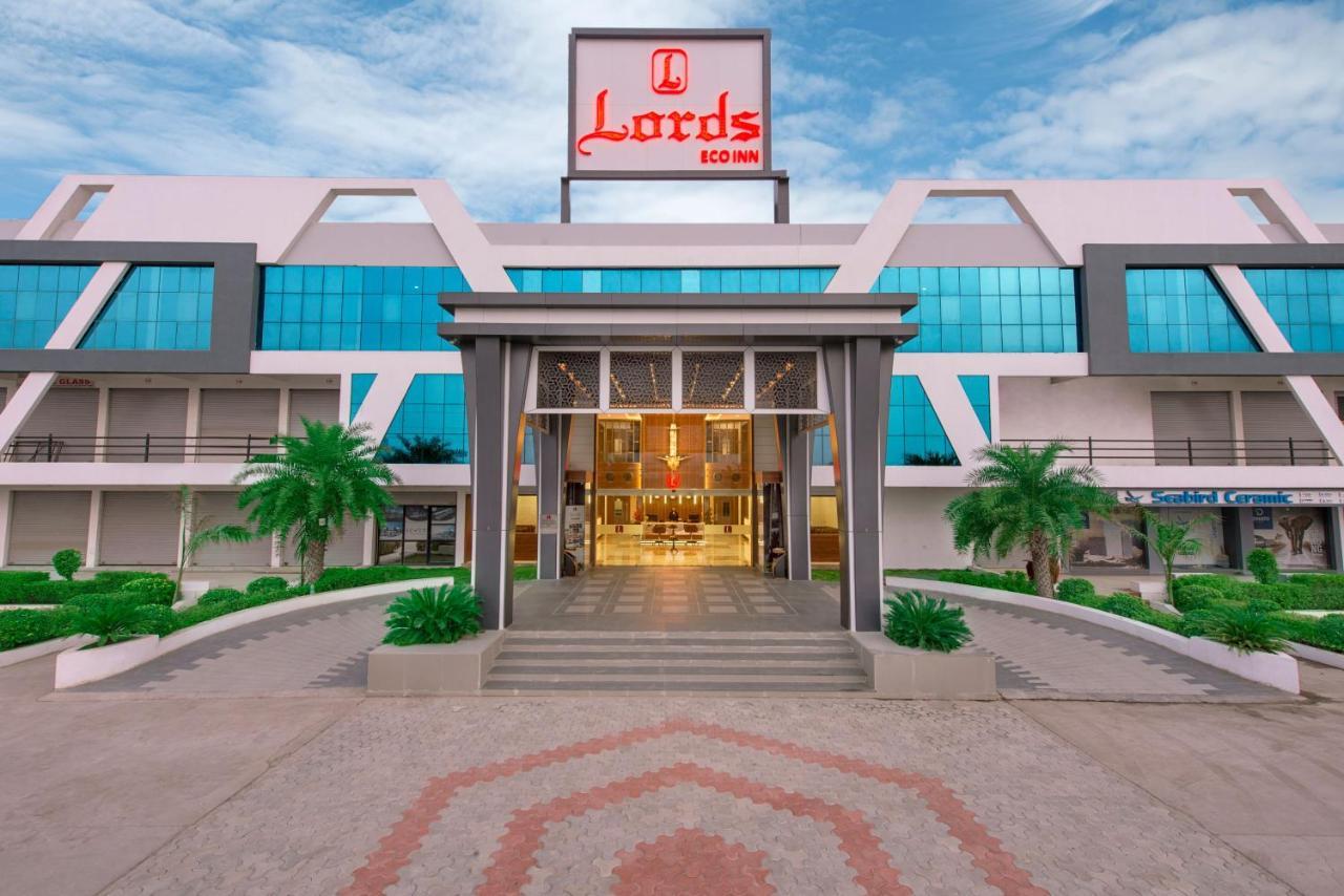 Lords Eco Inn Morbi Ngoại thất bức ảnh